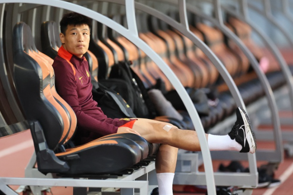 武磊膝傷再度加劇，繼續(xù)打封閉治療以規(guī)避半月板問題