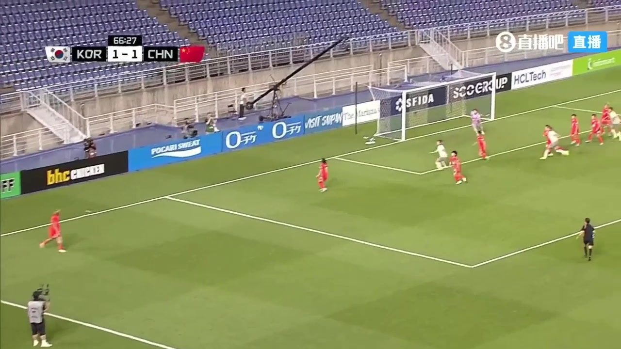 姚偉助攻梅開二度邵子欽頭球破門中國女足2-1再度領先