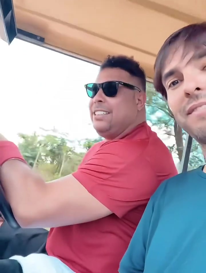 這兩人應(yīng)該是通過拍廣告認(rèn)識(shí)的吧