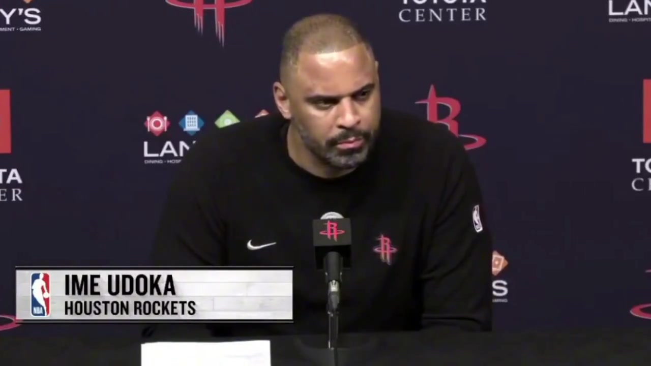 烏度卡一開始體能球移動(dòng)等都出問題了 不認(rèn)為申京能解決這問題