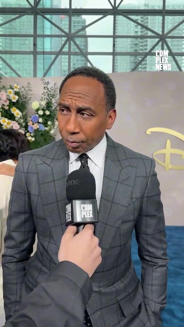 美國(guó)楊毅弗拉格可能成為一個(gè)白人巨星這對(duì)美國(guó)來說是件大事