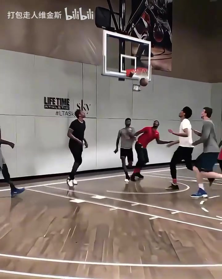 花落誰(shuí)家37歲KD單打依舊犀利你覺(jué)得他還是爭(zhēng)冠球隊(duì)的核心嗎