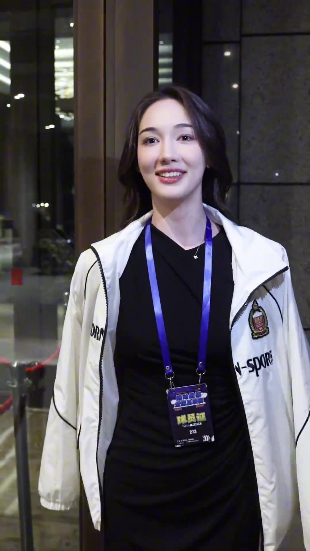 楊政女友孟雅芳笑出法令紋來也沒事 開心最重要