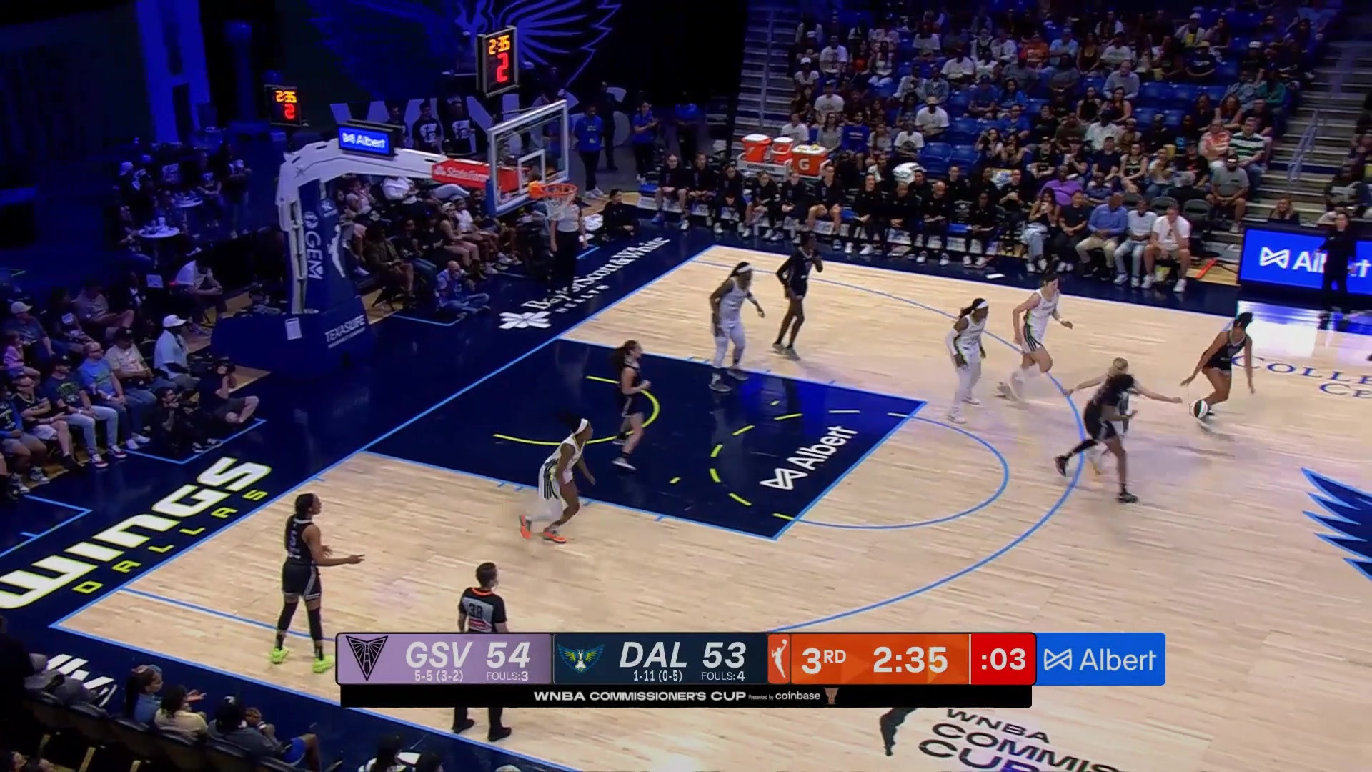 首秀就打出默契李月汝?duì)幍们驒?quán)提前量長傳助狀元佩奇輕松反擊