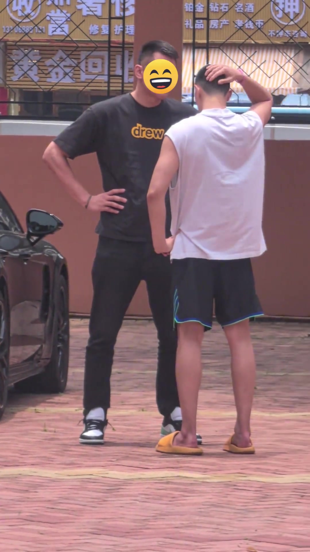 隔著屏幕都能感覺到朱總這頓輸出的壓迫感