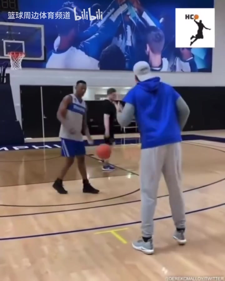 還記得他嗎退休已久的麥克米勒依然能輕松挑贏大學(xué)球員