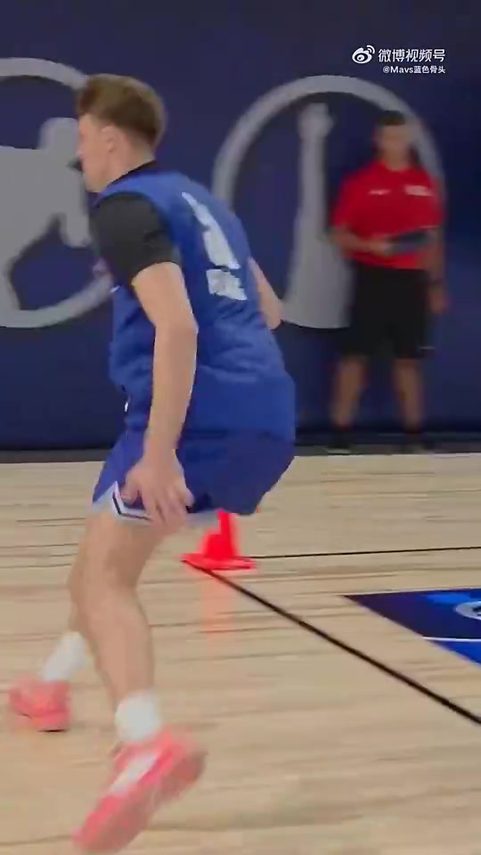 這防守肯定很恐怖弗拉格聯(lián)合試訓(xùn)職業(yè)級(jí)敏捷通道測(cè)試一次過