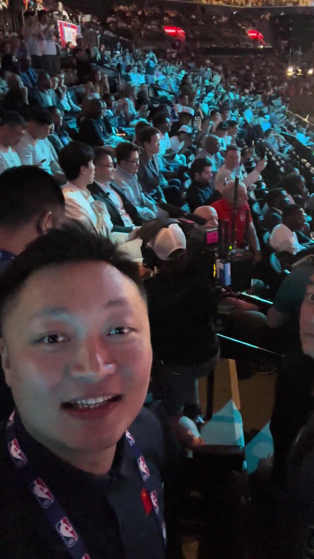 激動人心解說周鵬第一時間記錄下楊瀚森被選中的瞬間