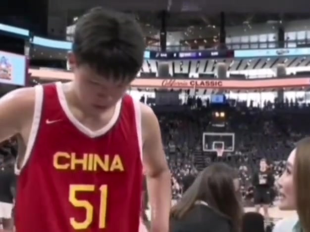 楊瀚森此前夏季聯(lián)賽賽后采訪飚臟話 孟超聽后都繃不住了