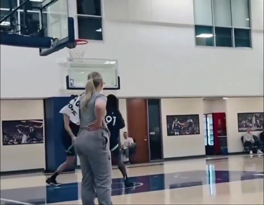 難怪森林狼懊悔楊瀚森在這站試訓(xùn)視頻爆出 實在太驚艷了