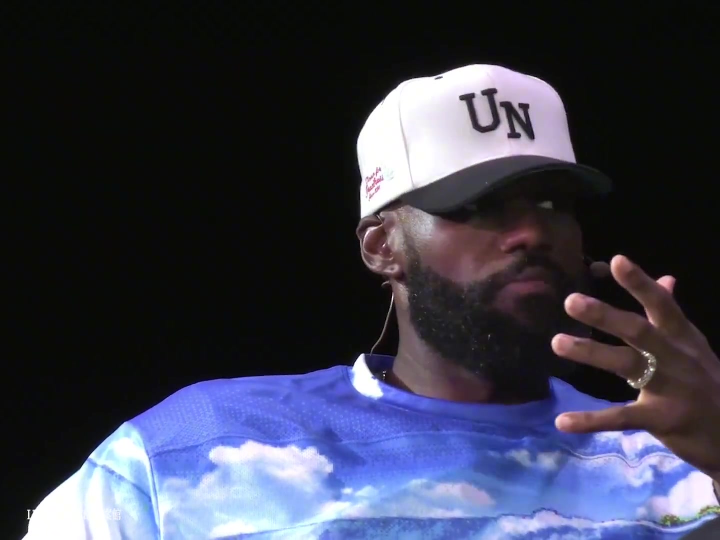 詹姆斯喬丹最激勵(lì)我但我不能選他因?yàn)闀?huì)說我想炒作