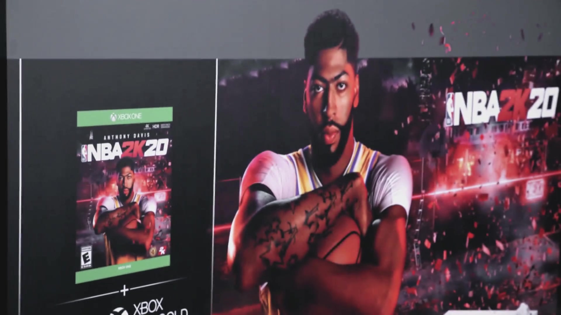 還是喜歡紫金戰(zhàn)袍的你回憶會(huì)懲罰每一個(gè)念舊的人