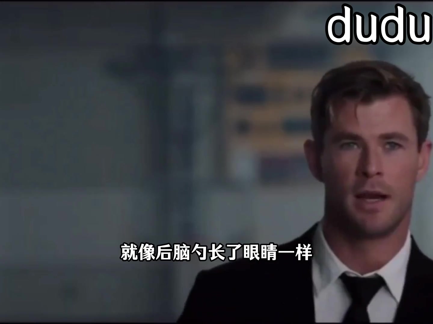 保羅此前和雷神索爾扮演者一起拍電影 演繹一個(gè)腦后長(zhǎng)眼的英雄