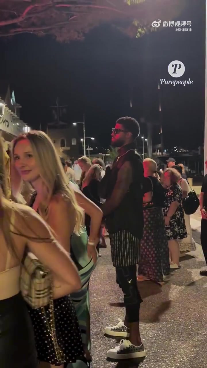 比打球還拼泡椒小腿戴著護(hù)具還跟老婆去夜店參加派對