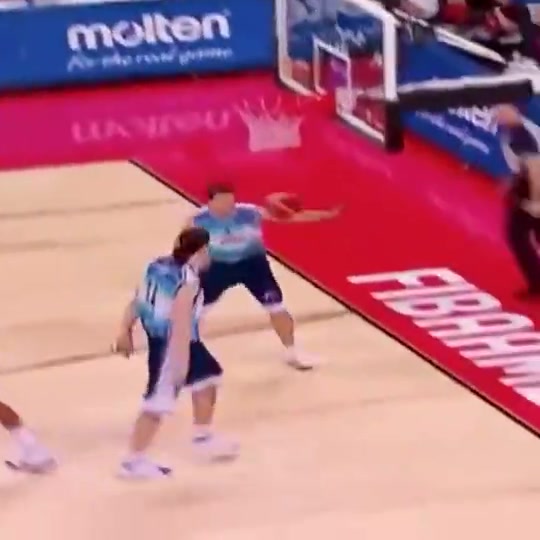 當(dāng)科比和詹姆斯一起下快攻就問你該防誰吧