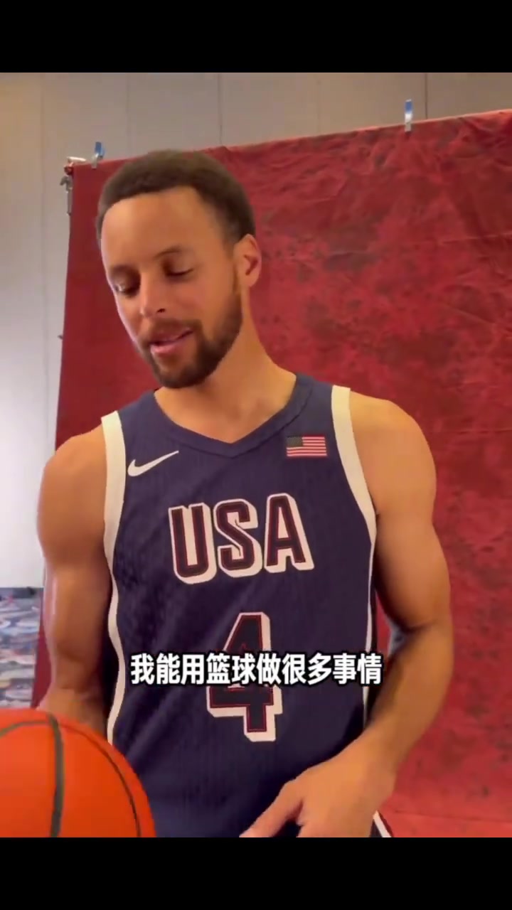 當(dāng)眾星迎來(lái)手指轉(zhuǎn)球挑戰(zhàn)誰(shuí)是最大贏家?guī)炖镏苯铀で螂x去...