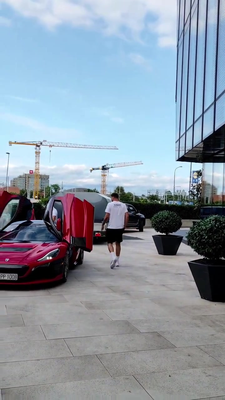 世界最快電動(dòng)跑車(chē)東契奇最新銳馬克愛(ài)車(chē)或超200萬(wàn)美元