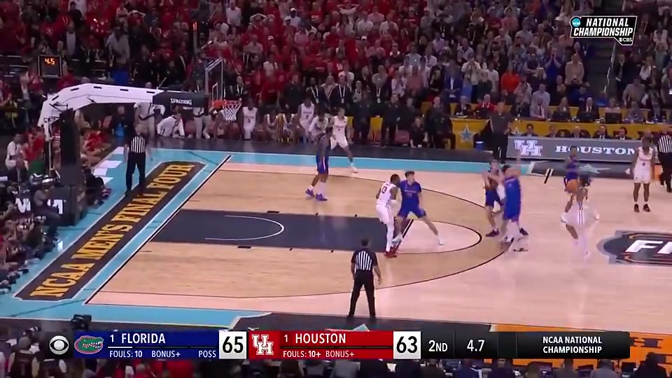 瘋?cè)龥Q賽離譜名場面堅(jiān)決絕殺出手結(jié)果把球放地上教練傻眼了