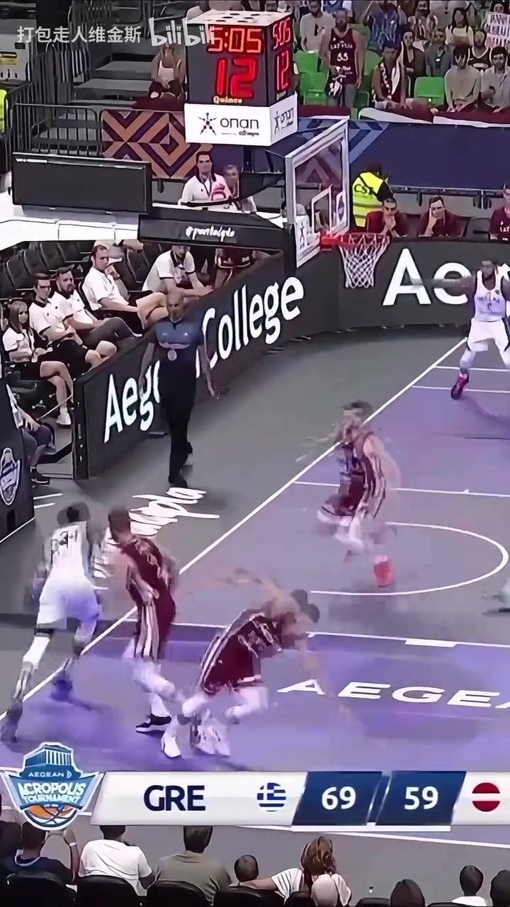 我要1打5來看國際賽場字母哥需要幾個(gè)人防