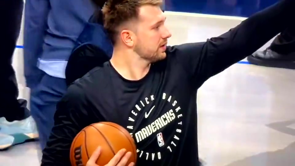 真會玩啊東契奇和萊夫利這球賭了10萬美金