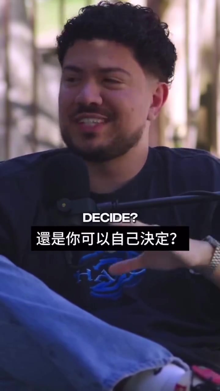 NBA薪水咋發(fā)濃眉你可以選每月發(fā)或半年發(fā)完 看你財務(wù)情況