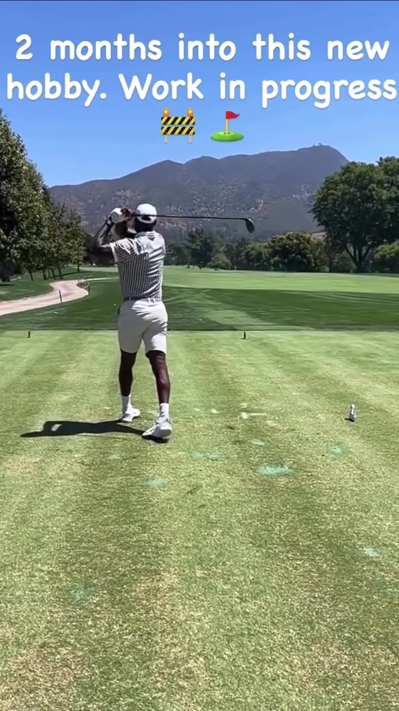 退役后的愛好4旬老漢詹姆斯真的迷上打高爾夫球了