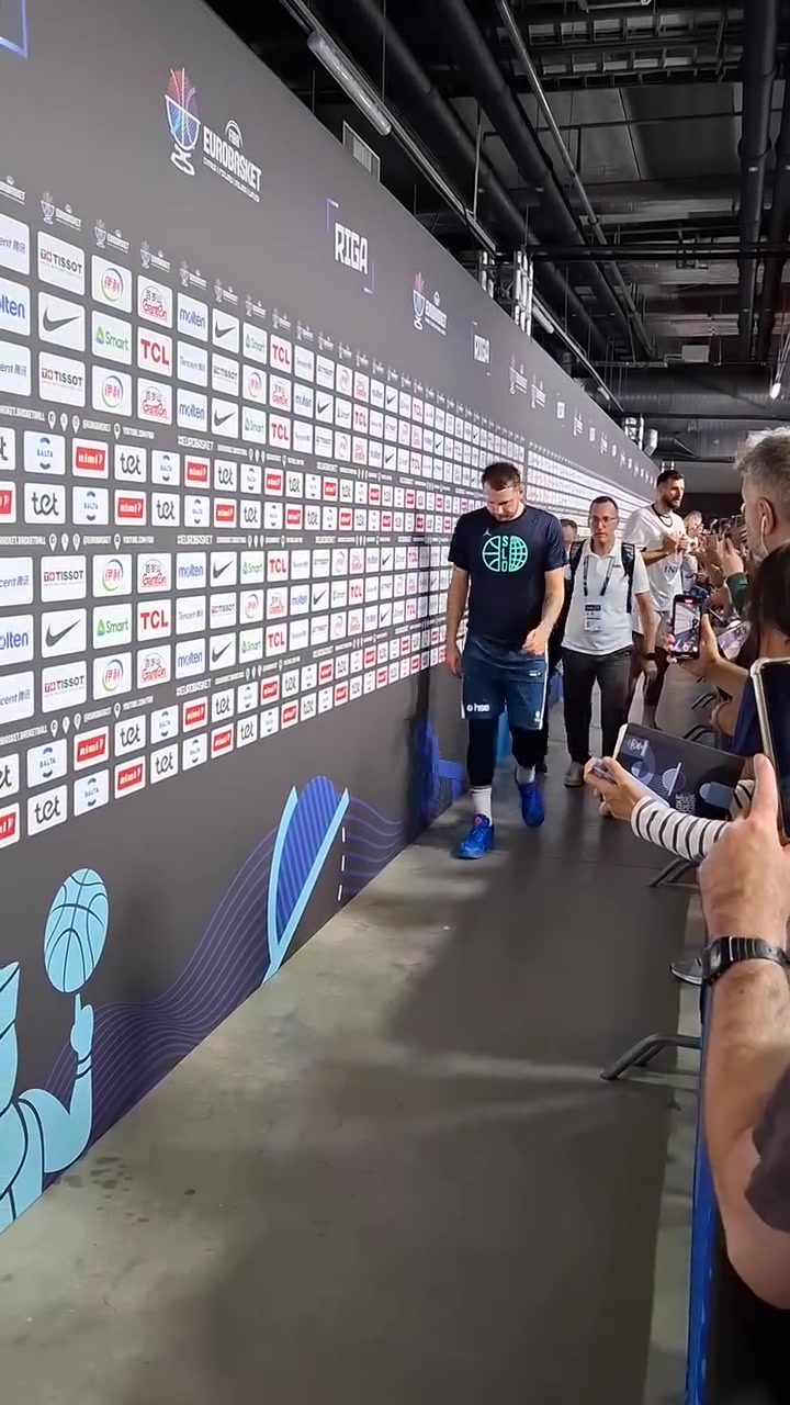 東契奇39分10籃板7助攻盡力了沒(méi)能幫助國(guó)家隊(duì)更進(jìn)一步...