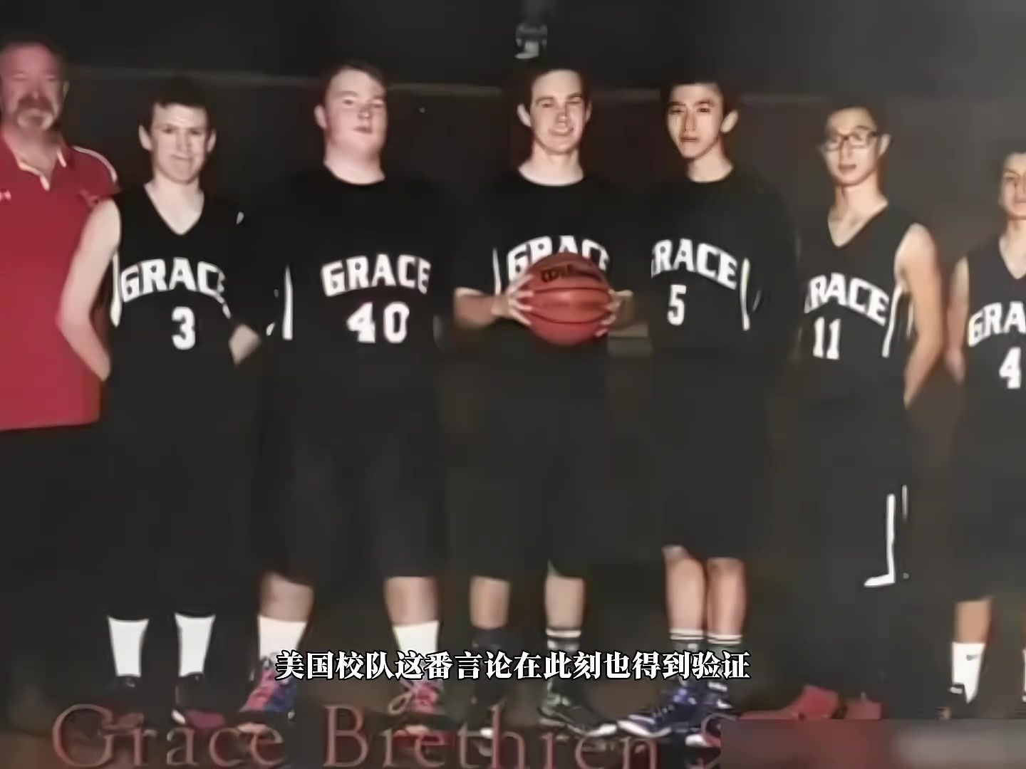 吧友們來看看蔡徐坤這球技在娛樂圈能排的上號嗎