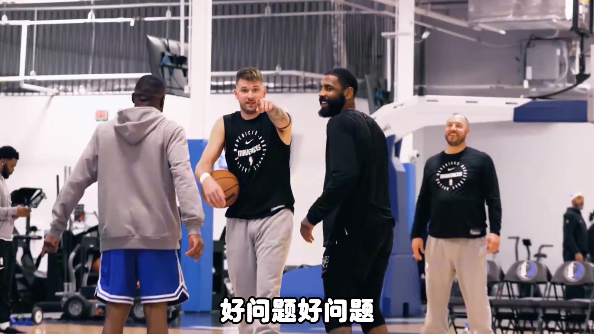 歐文和利拉德誰更強(qiáng)楊毅歐文是優(yōu)秀合格且標(biāo)準(zhǔn)的球隊(duì)二當(dāng)家