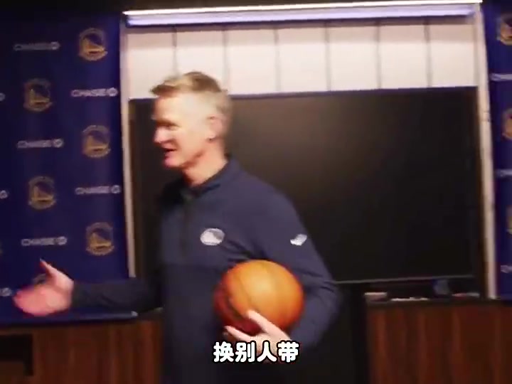 對(duì)冠軍教頭的認(rèn)可楊毅勇士要是沒有科爾成就絕對(duì)不如今天