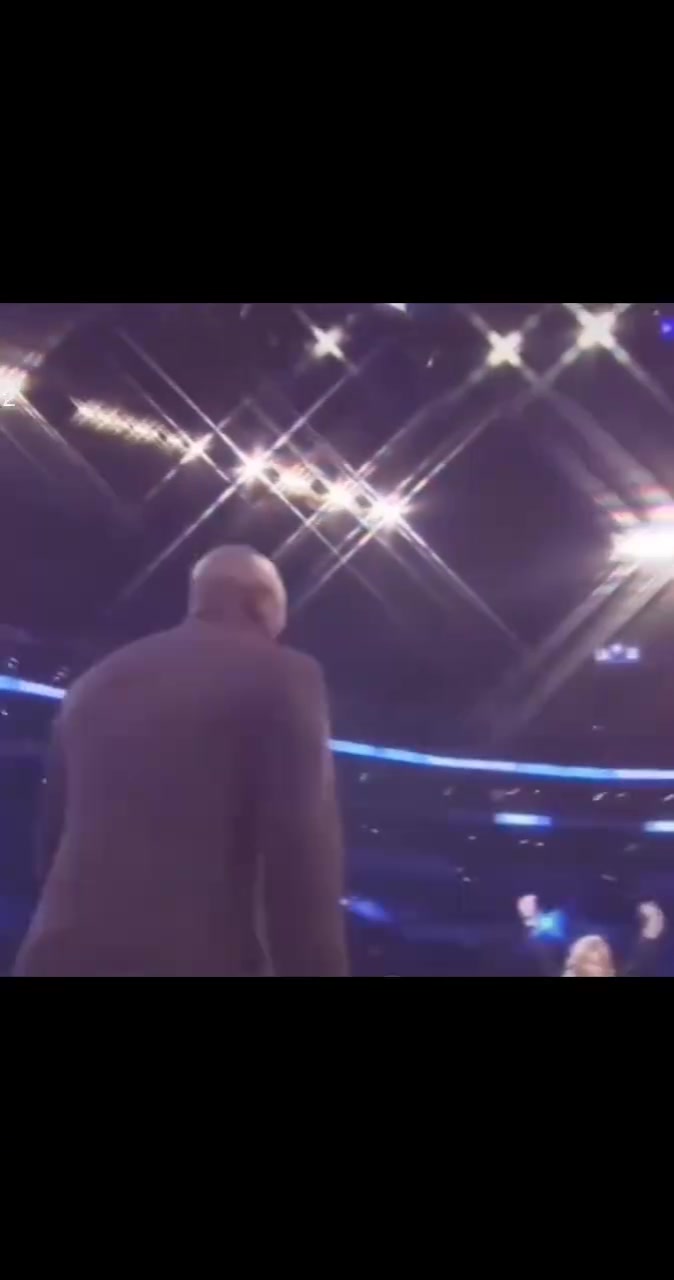 鮑爾默的小細節(jié)名場面喬丹與珍妮阿姨和鮑爾默的見面