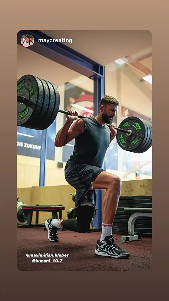 凈整沒用的克萊伯休賽期肌肉線條相當炸裂結果沒開打就傷