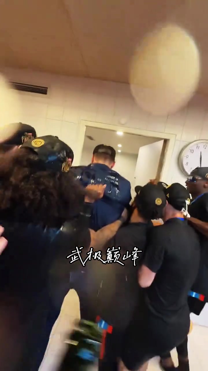 開拓者任命助教斯普利特為臨時主教練