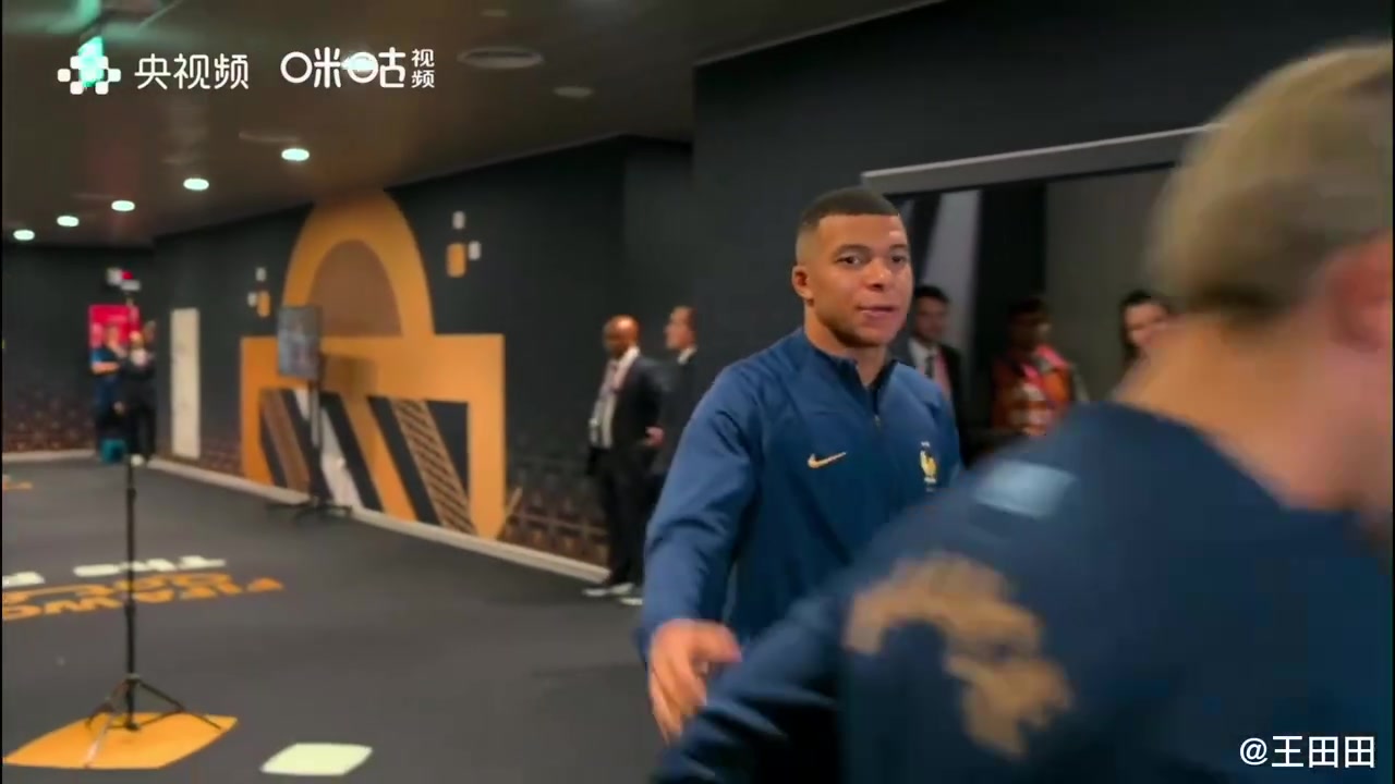 官方的特寫(xiě)鏡頭已經(jīng)說(shuō)明了含金量今年會(huì)是屬于姆巴佩的一年嗎