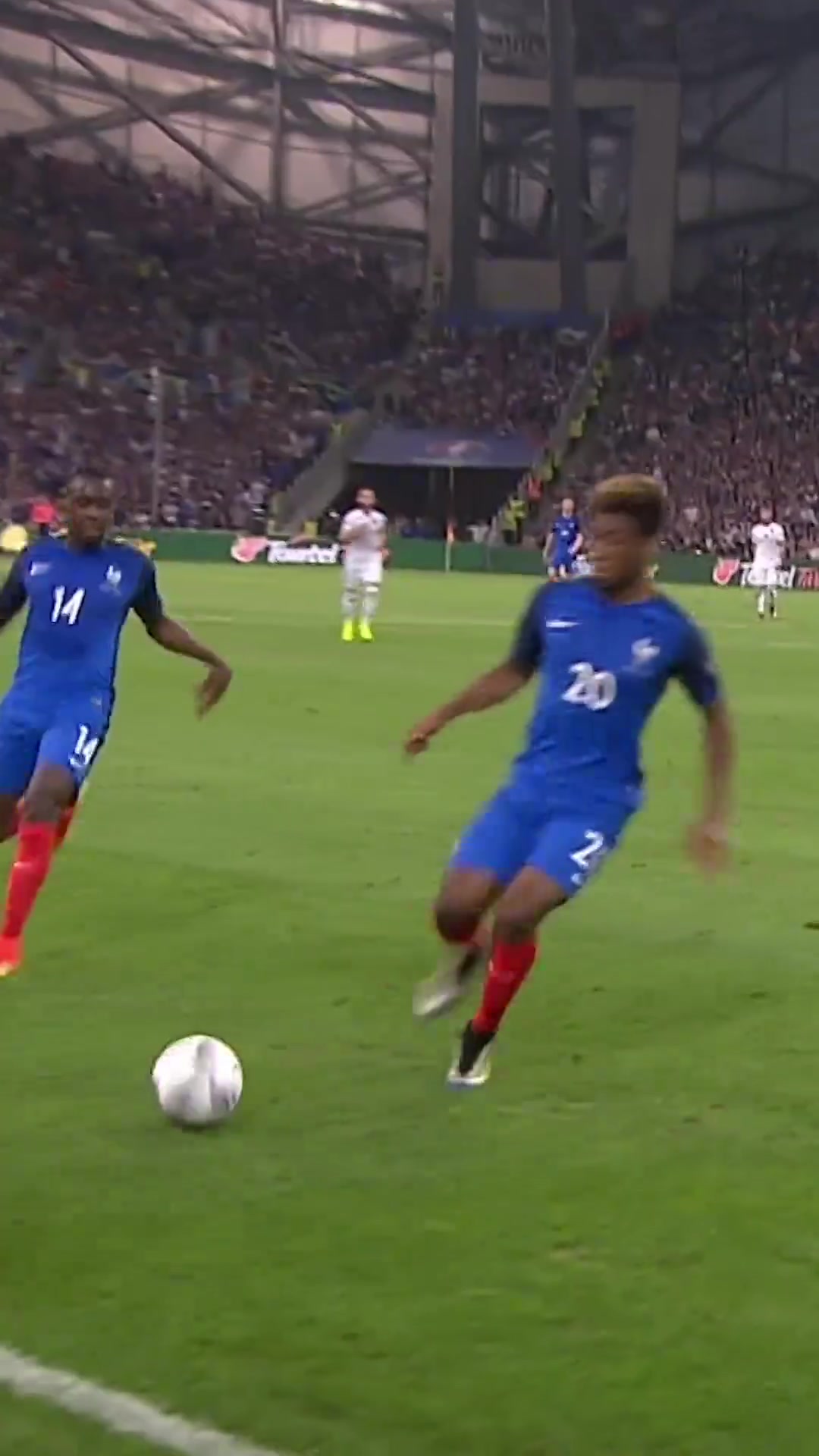 帥炸科曼在法國(guó)隊(duì)這過(guò)人什么水平