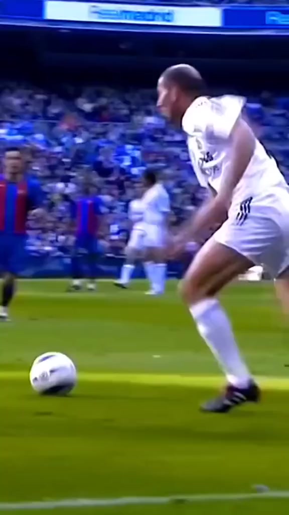 巴薩球迷巔峰的小白人見人愛