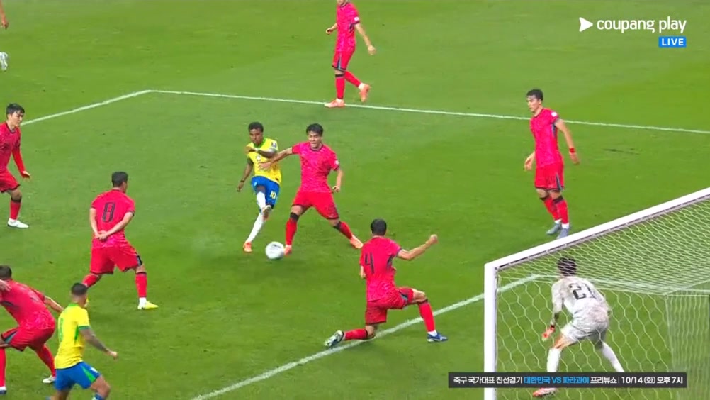 巴西隊這一串配合把攝影機(jī)都晃暈了