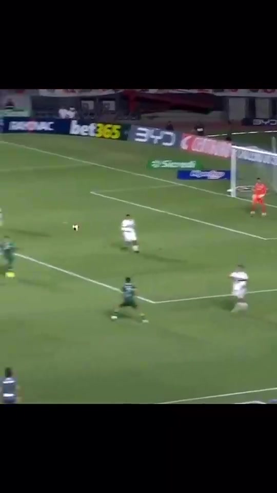 奧斯卡回歸巴甲首戰(zhàn)差點累死網(wǎng)友中超從來沒看他這么喘