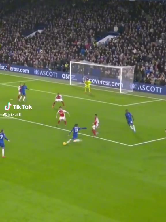 外網(wǎng)調(diào)侃阿森納居然想花將近6000萬(wàn)歐元引進(jìn)這個(gè)家伙