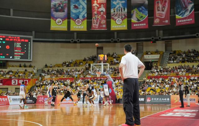 廣東男籃VS山東！杜鋒拒絕爆冷，揭幕戰(zhàn)開門紅，CCTV5直播