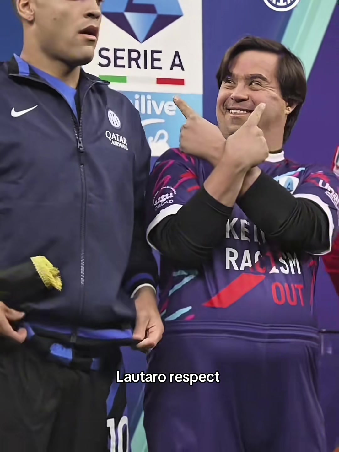 藍(lán)黑隊(duì)長網(wǎng)友勞塔羅場上場下的職業(yè)屬性是完美的