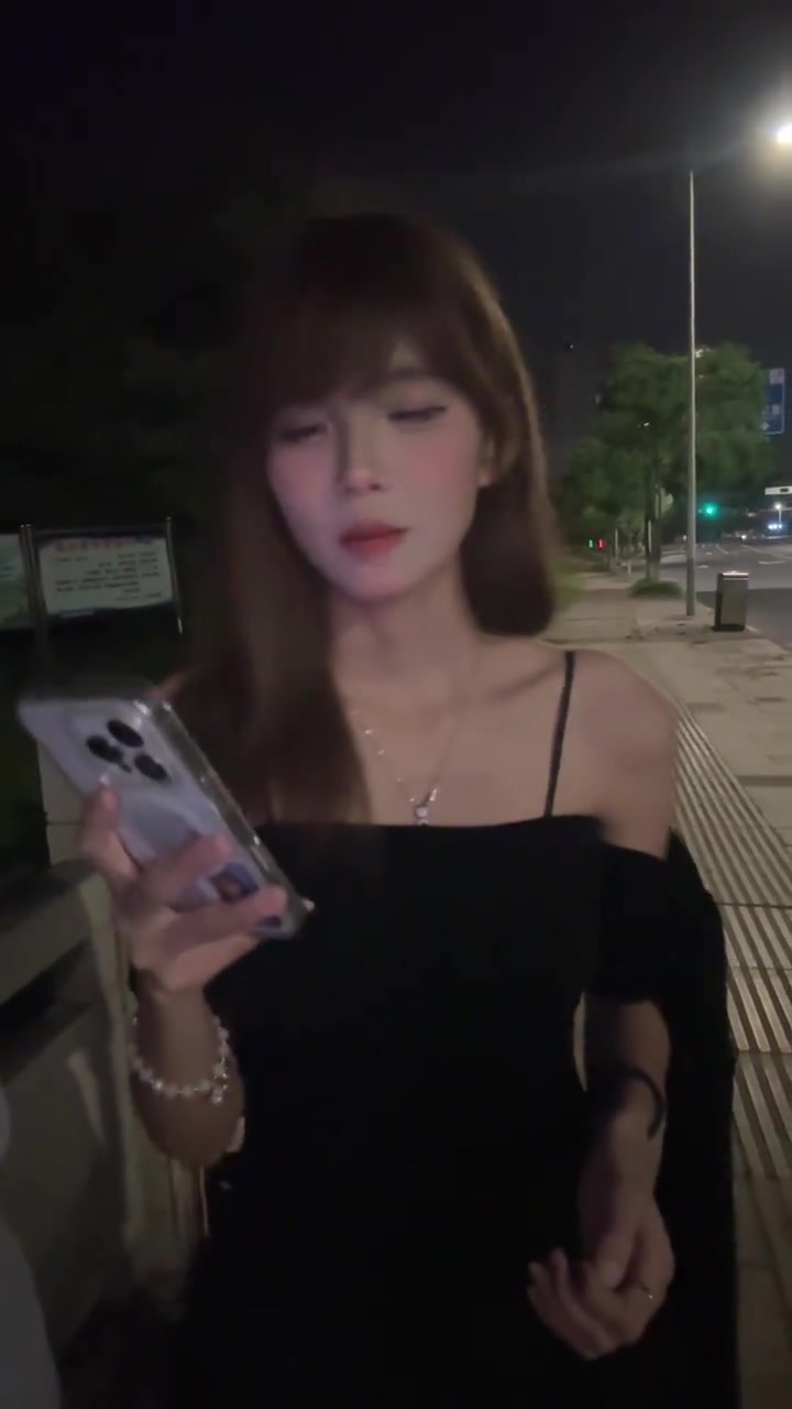 高中女足素顏都這么好看了到了大學(xué)化點淡妝更會是絕殺