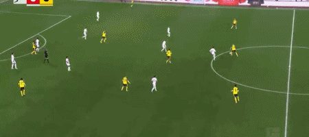 半場：多特蒙德1-0奧格斯堡，吉拉西破門，兩隊總計1射正