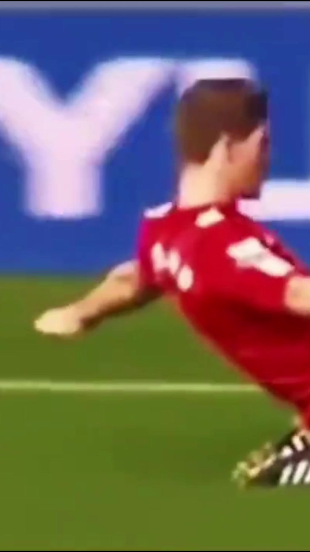 太陽報杰拉德21歲大女兒生娃他已經(jīng)當上外公