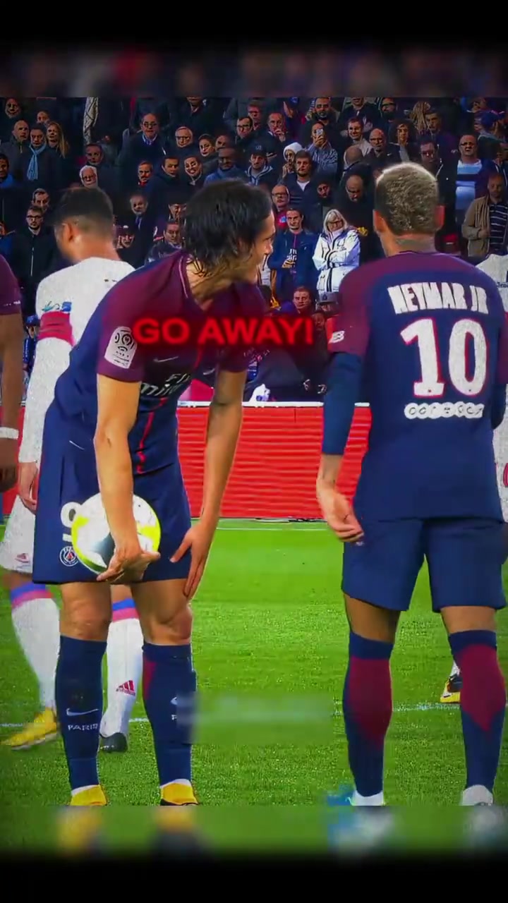 當(dāng)年可是足壇熱門(mén)話題內(nèi)馬爾和卡瓦尼的破鏡重圓