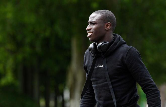 歐冠功臣被雙標(biāo)！傷停6個(gè)月，被皇馬下達(dá)逐客令，阿隆索要補(bǔ)強(qiáng)