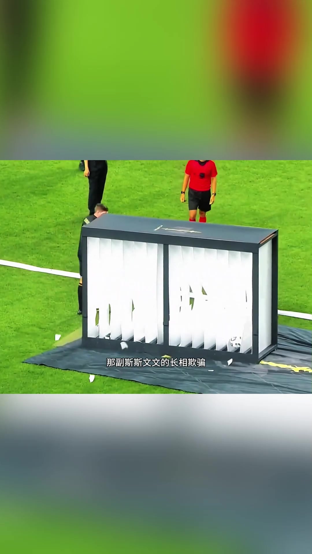 人類(lèi)腳頭力量天花板15個(gè)泡沫板輕松擊穿第一個(gè)簡(jiǎn)直無(wú)敵了