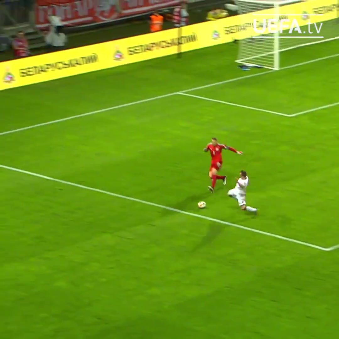 領(lǐng)域覺醒諾伊爾把球帶到禁區(qū)外那就是你的錯(cuò)了