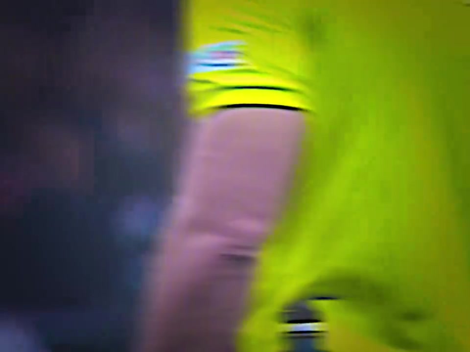 網(wǎng)友他非常努力的想要到達(dá)山頂可每次快要登頂時(shí)現(xiàn)實(shí)卻給他..