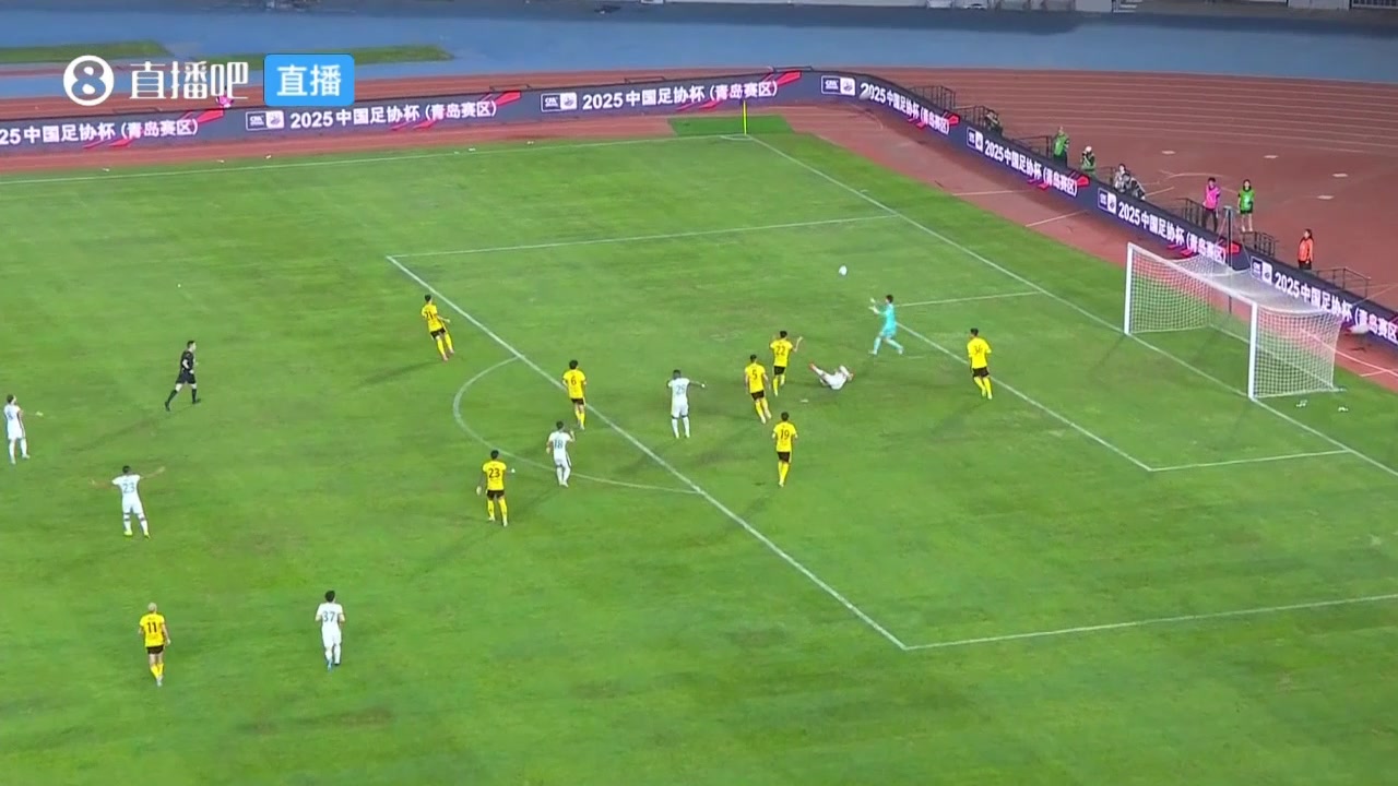 你怎么看西海岸禁區(qū)內(nèi)送點(diǎn)裁判查看VAR后改判